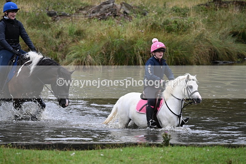 WJ7_9302 - Time at Water 11:53 to 12:23