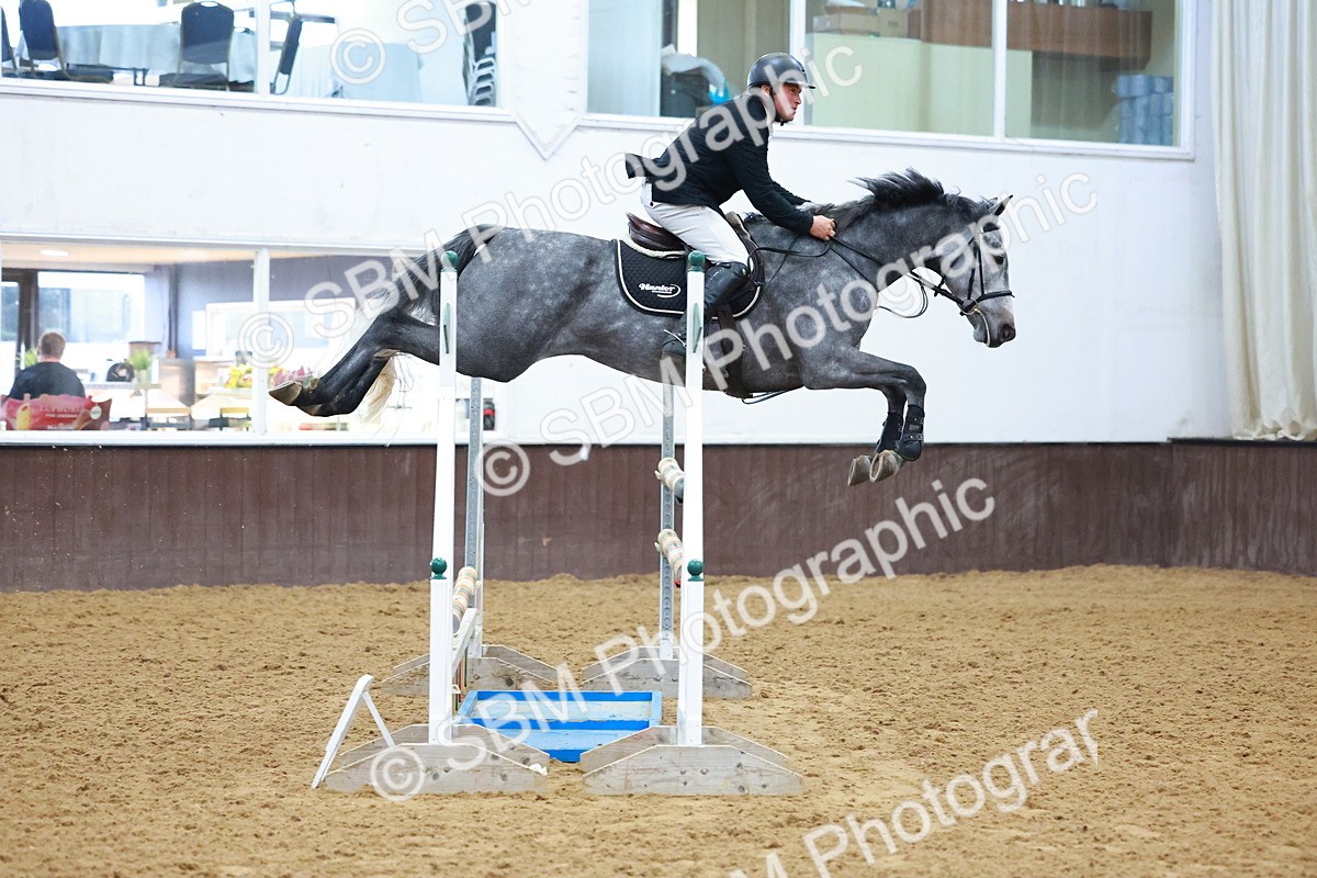 SBM_001976 - Class 5 - Senior Foxhunter 1.20m