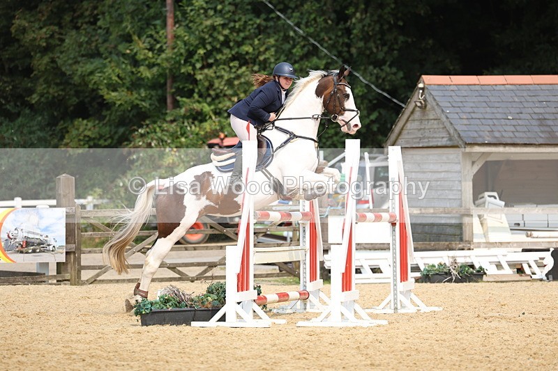 3E7A2507 - Class 8: Senior Newcomers/1.10m open