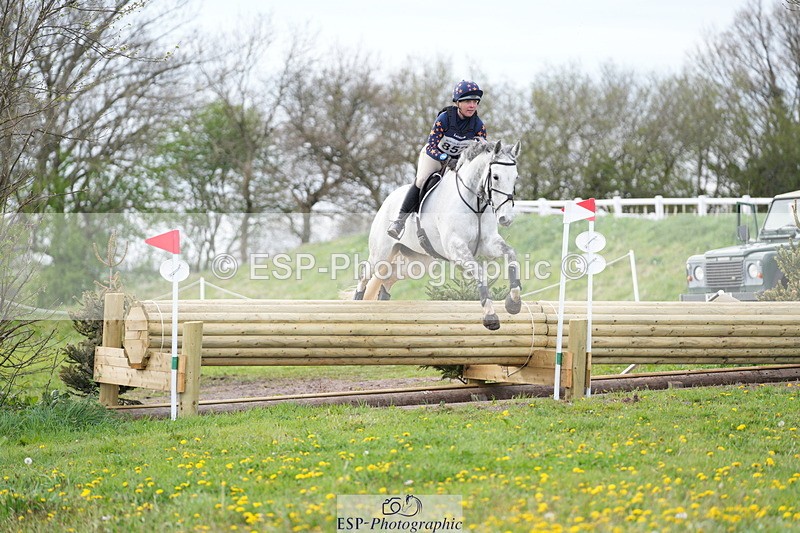 250419-170545-13672 - 852-Janine.Paterson-MACHAS.GREY