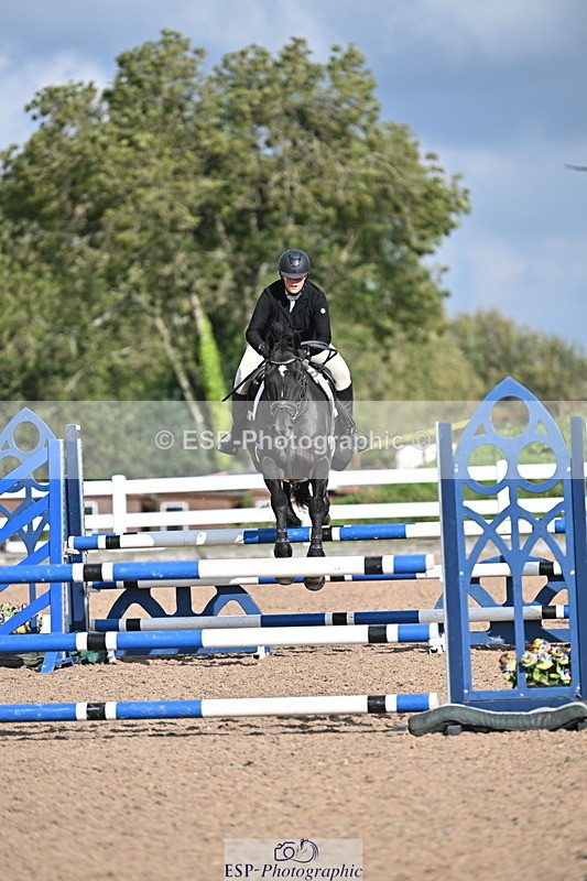 241005A-112250-03321 - SAT Cls 17 95cm Amateur Quali