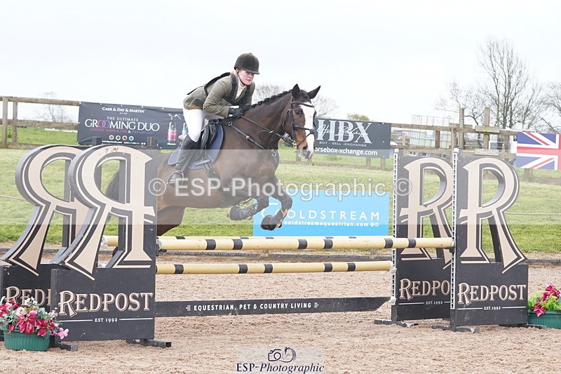 250419-112220-09361 - 460-Gemma.Wells-COMBE.BREEZE