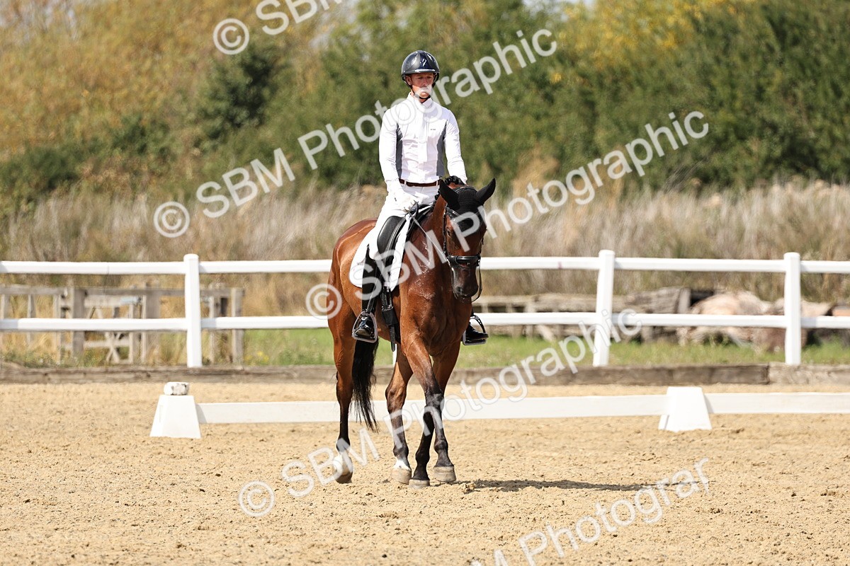 SBM_018759 - Class 16 - Novice 5 - 12.08-13.11