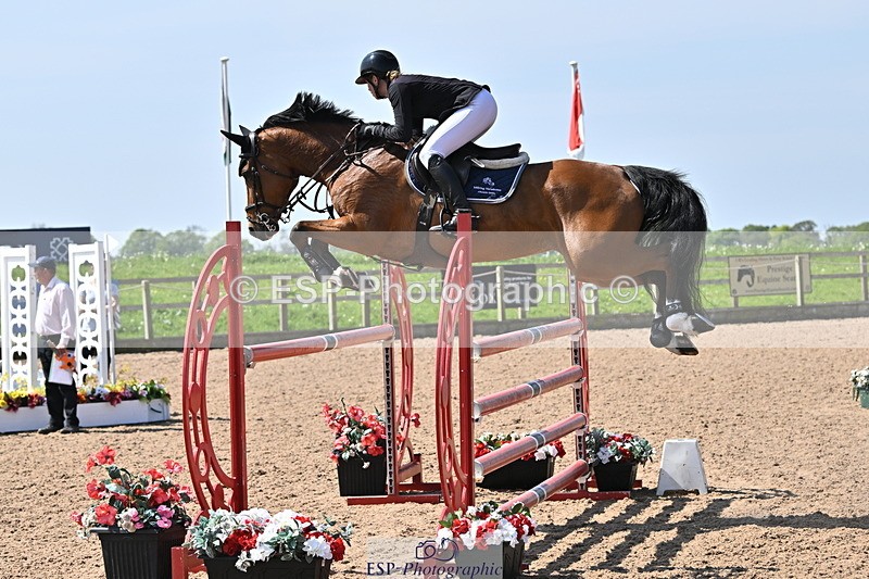 240509A-112339-01146 - Cls 9 Snr 1.20m Open