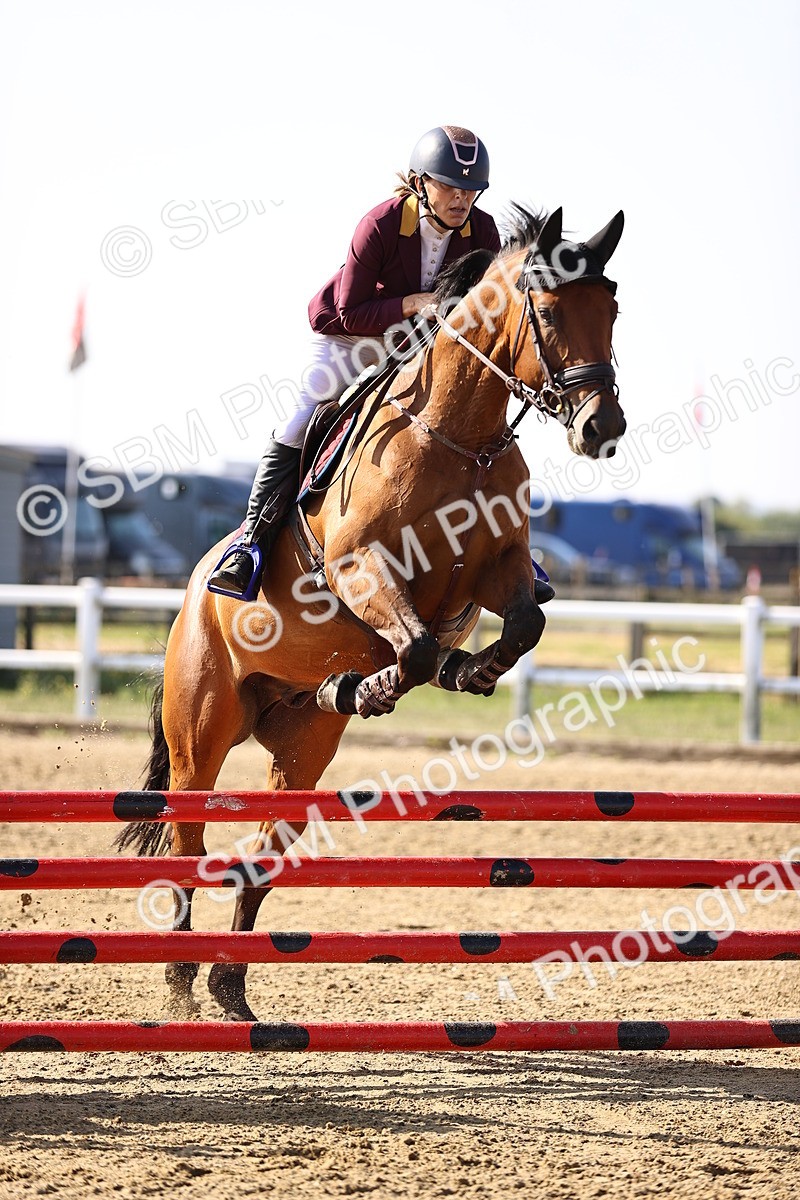SBM_005513 - Class 8 - Clear Round