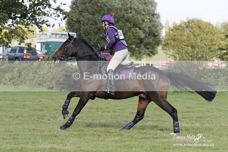  WWHT 171021 3532 - Intermediate Pairs (0.90m)  17/10/21