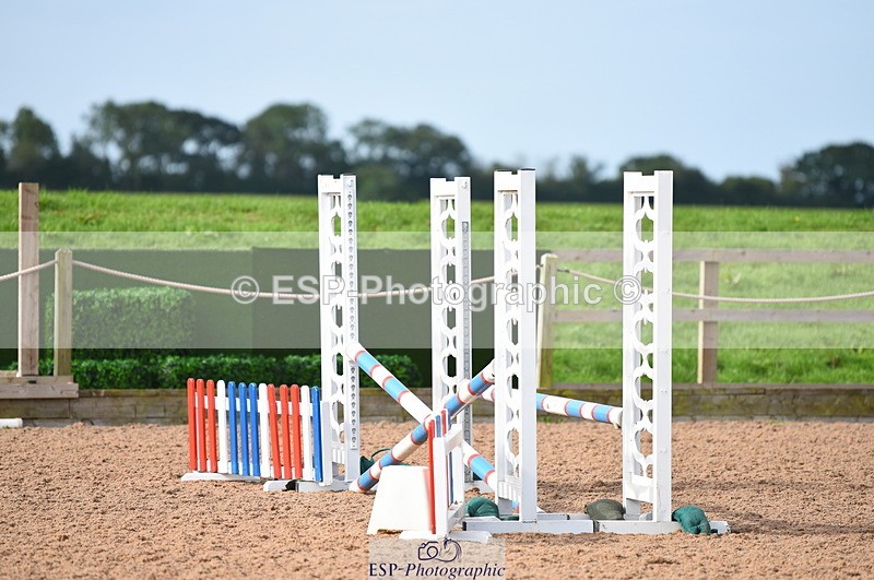 230716A-090220-01829 - Cls 32 Stepping Stones 128cm & 138cm