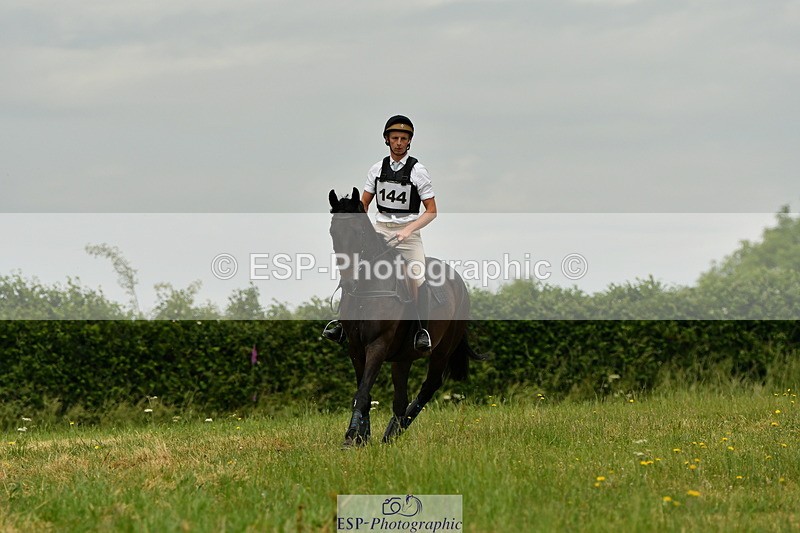 230617B-113212-00712 - XC 144