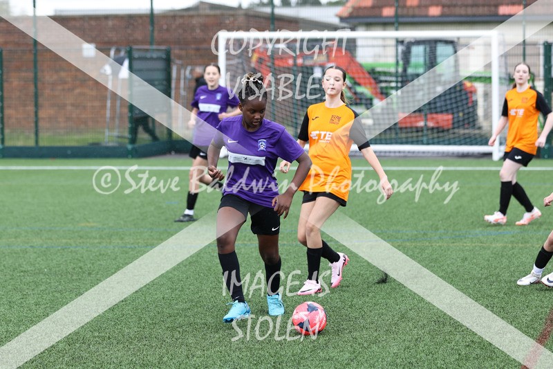 1DX31363 - Sat 6th U12 Girls