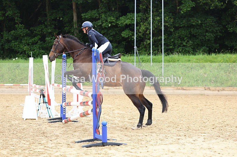 3E7A5603 - Class 4: Senior British Novice/90cm open