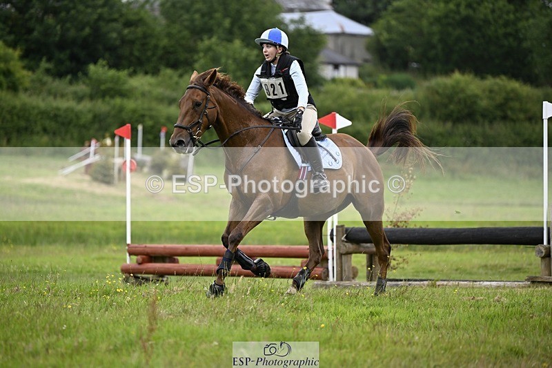 240630-123309-00891 - 921-Zoe_Richardson-Moonlight_Mayhem