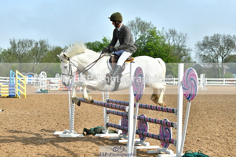 230514A-101338-02197 - Cls 22 Pony Discovery & 90cm Open