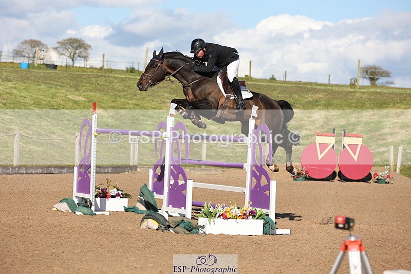 240419A-171745-09705 - Cls 10, 2 Star Big Tour 145cm  Break to End