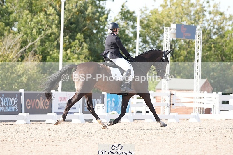 250906-161518-04994 - 049-Laura.ColeGavin.10