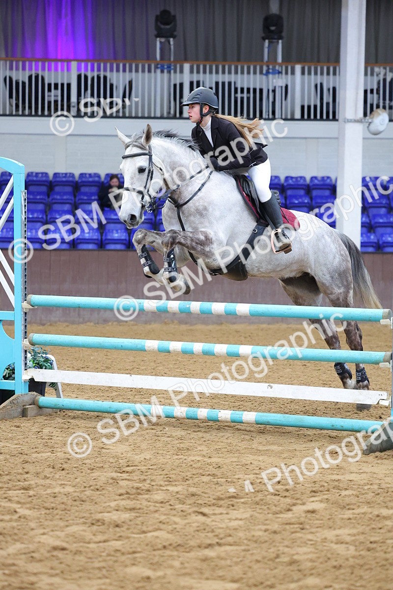SBM_009927 - Class 21 - Nupafeed Supplements Senior Discovery/ 1m Open - First Round (1.00m)