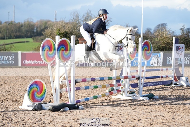 251129-115912-00388 - 70cm