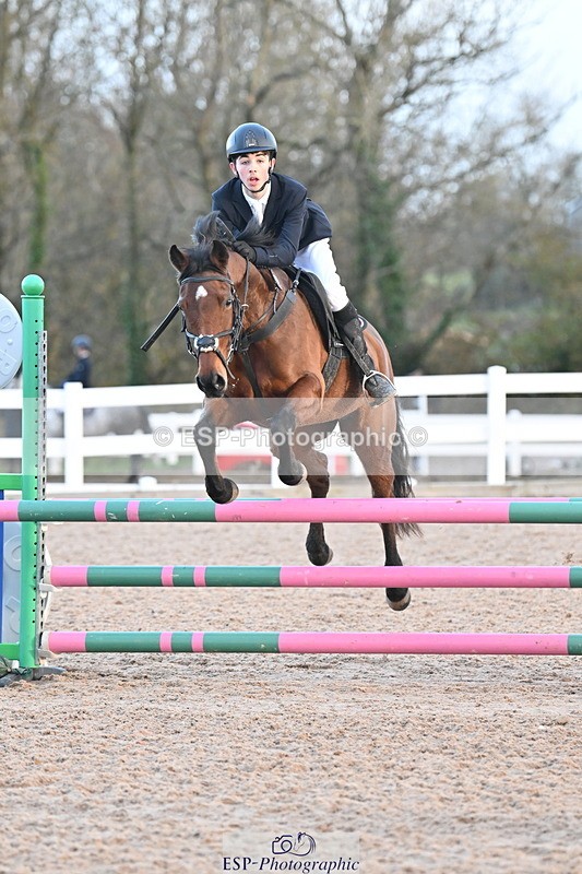 231119A-083529-04140 - Sun Cls 2 British Novice & 80cm Open