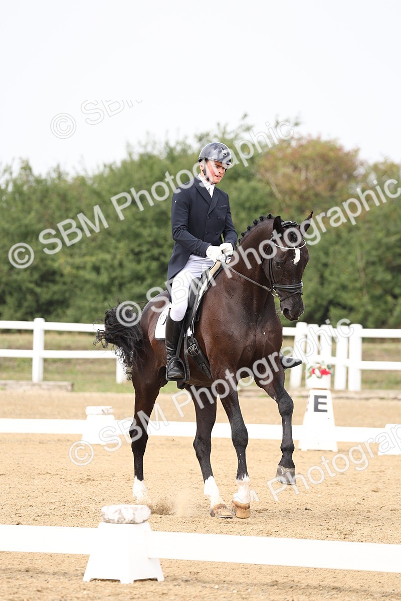 SBM_007154 - Class 9 - FEI INT I - 13.37-14.33