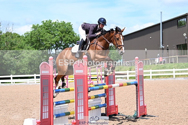 240619A-141616-00509 - Cls 4 Snr Newcomers and 1.10m Open