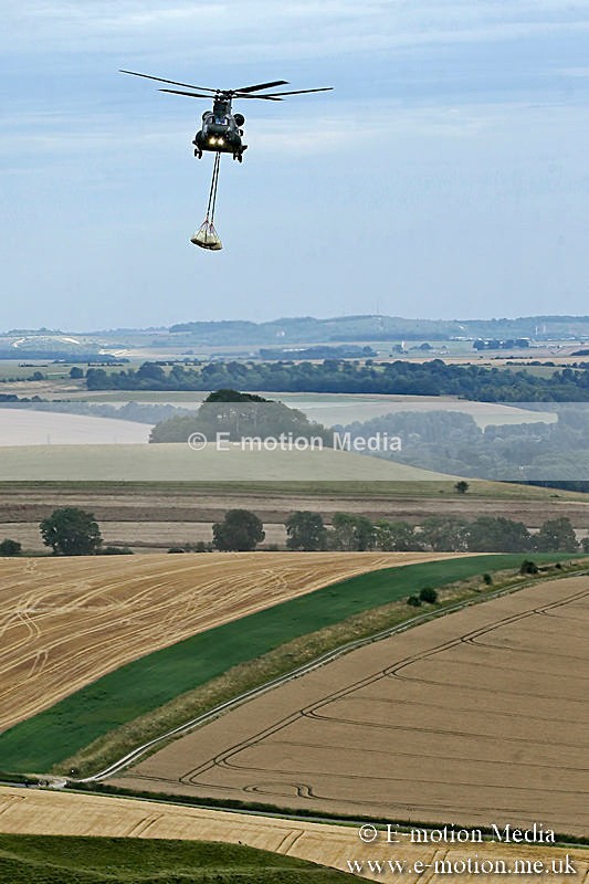 PE270719 0334a - Alton Barnes White Horse re-chalking 29/07/19