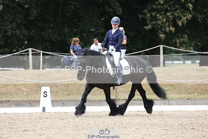 250718A-122210-01108 - 064-Marina.Greenaway-Hynholme.Gladiator