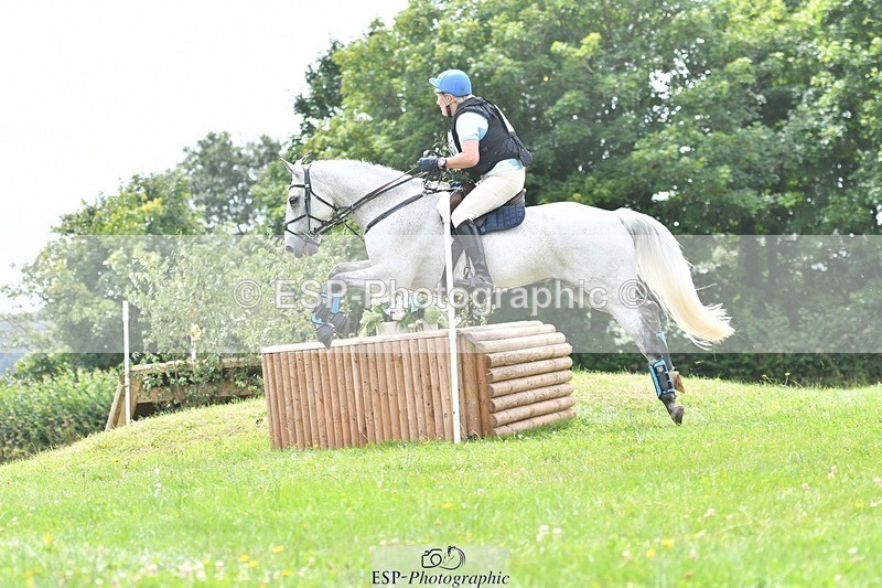 240803-134829-06995 - 160-Katherine_Adcock-MEDNIGHT_MAGIC