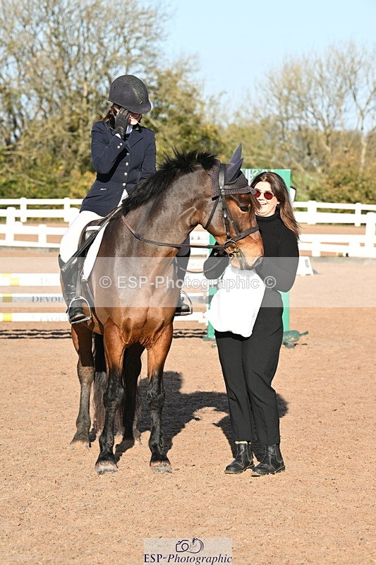 241026A-103204-00164 - SAT Cls 3 Pony Intro 70cm