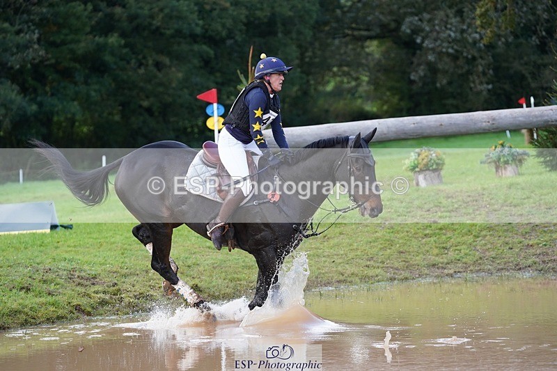 231021-144150-19327 - 473-COUNTING.STARS-Victoria.Newitt-SC+XC