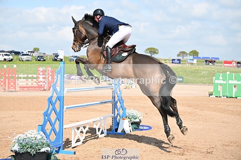 250425-152418-10408 - Cls 22 - 1 Star Gold Tour