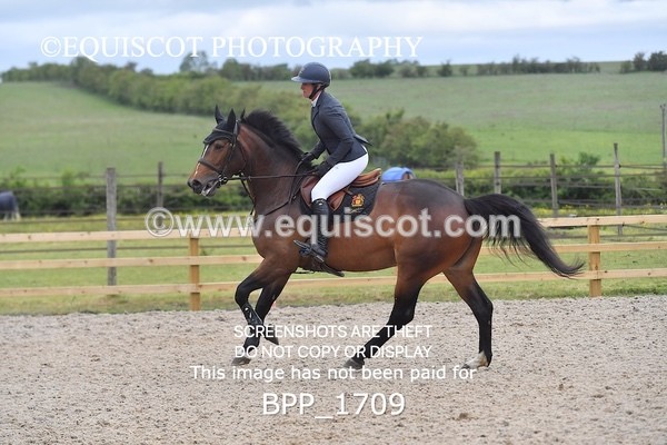 BPP_1709 - FRI CLASS 4 Senior Newcomers/ 1.10m Open