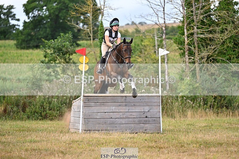 250803A-151558-15954 - O-668-Leia.Massey-SLIPALONGTREVASKIS