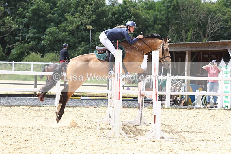 3E7A4883 - Class 4: Senior British Novice/90cm open