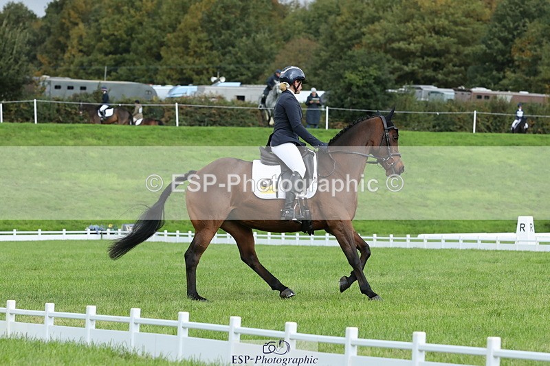 251023A-115147-03434 - E-384-Holly.Horton