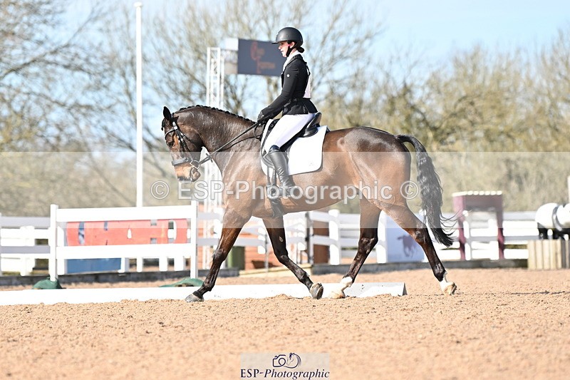 240324A-144546-04088 - Novice 27, 14.30 to 15.25