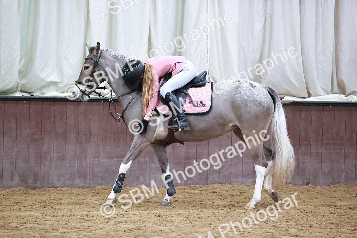 SBM_000076 - Class 1 - Pony Intro 70cm