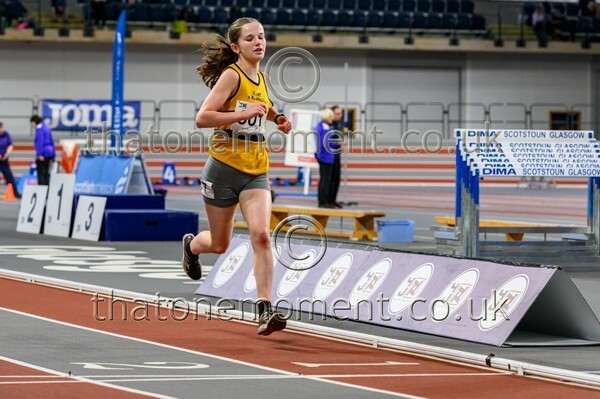 AgeInd25SAT-911109 - Track Female Set Two