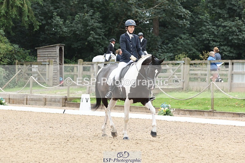 240810-113946-02928 - 189-Emma.Jenkinson-Fleur.C