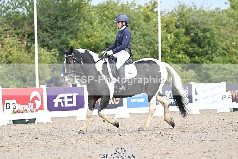 250907-105507-06403 - 082-Samantha.FussellDai.The.Pied