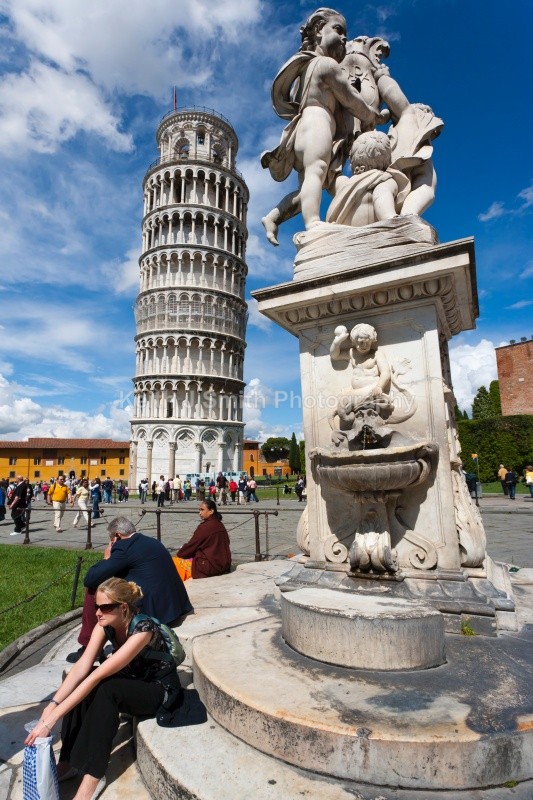 YR6M8067  (RM) - Worldwide