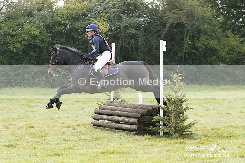  WWHT 171021 0765 - Open Novice (0.80m)  17/10/21