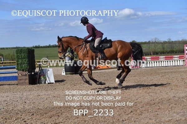 BPP_2233 - CLASS 22 SUN Senior BritiNovice/ 90cm Open