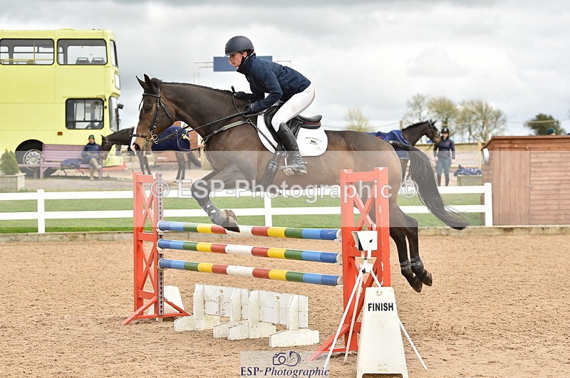 240403A-143338-00845 - Cls 4 Newcomers and 1.10m Open