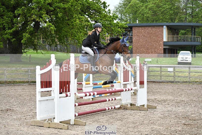 230512-093634-00346 - Cls 10 Snr 85cm Schooling