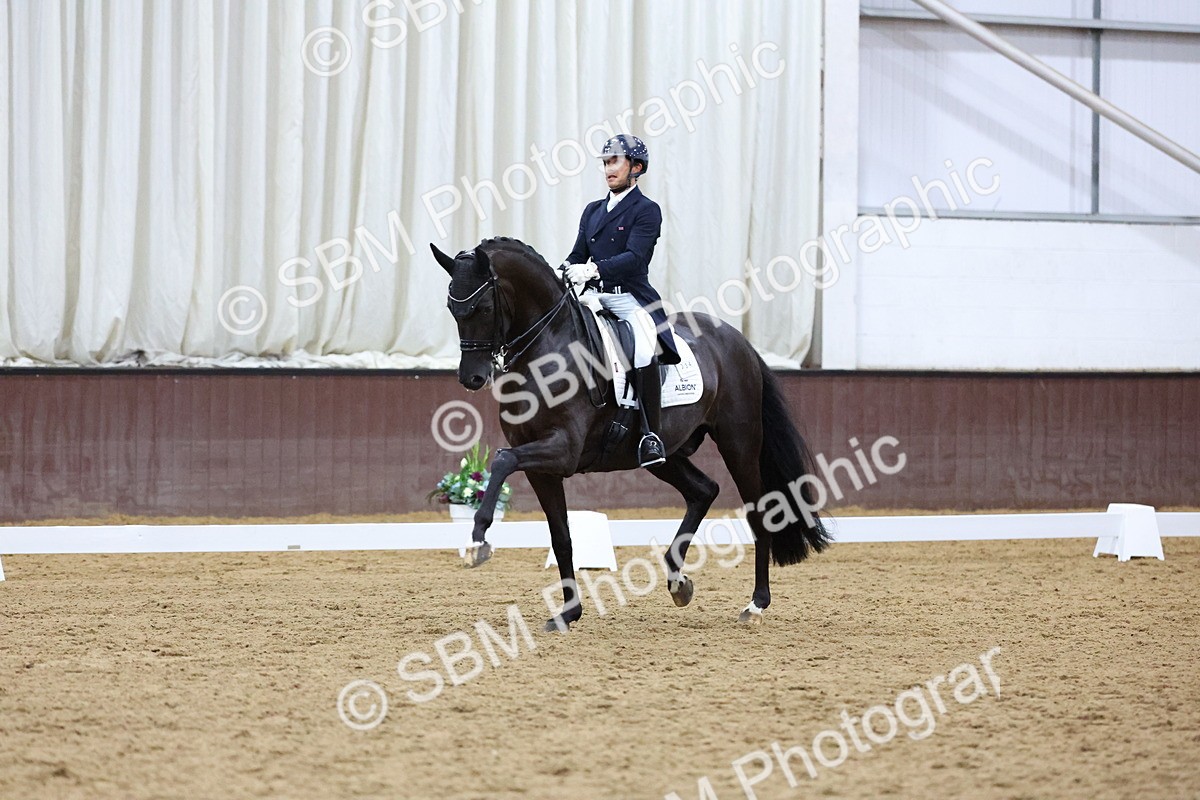 SBM_009726 - Class 14 - FEI Grand Prix - 19.27-20.27