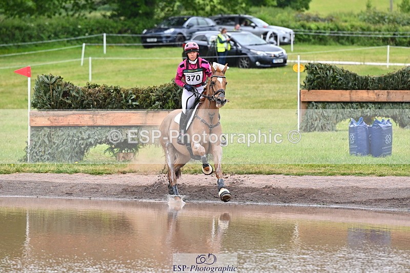 250524A-133414-10938 - B-370-Emma.Hyslop-Webb-KBS.TIME.TRAVEL