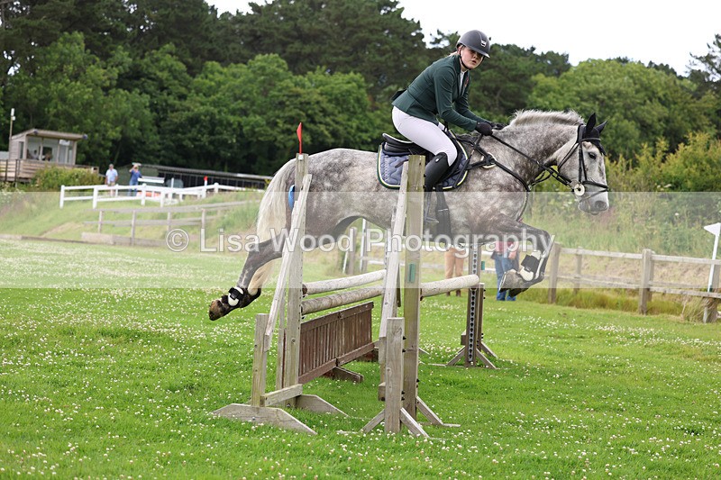 3E7A3707 - Class 6: Hawkins Motors Senior 1.00m Derby