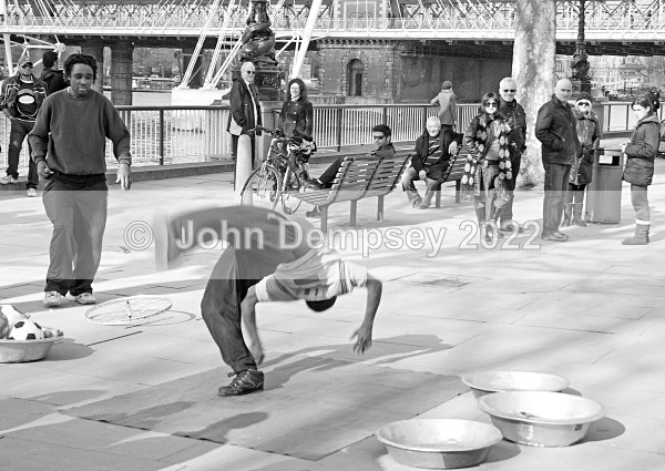 Acrobat 1 - TripTo London 2010