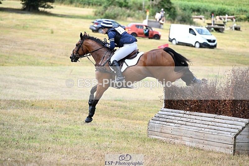 250803A-152313-16219 - P-714-Skye.Pleydell-Bouverie-SUPER.VISION