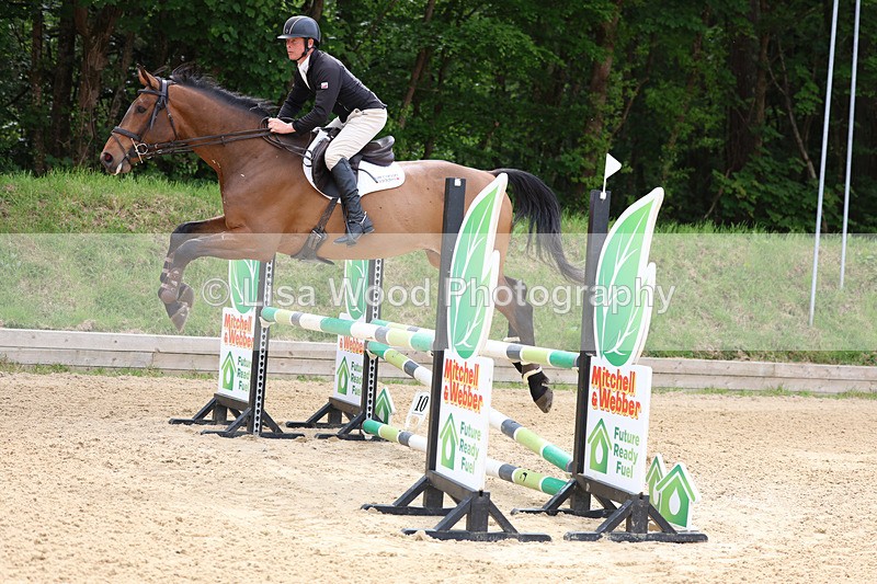 3E7A8592 - Class 4: Senior British Novice/90cm open