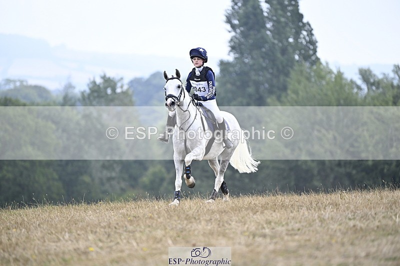 250824A-113923-35329 - 2043-Holly.Squance